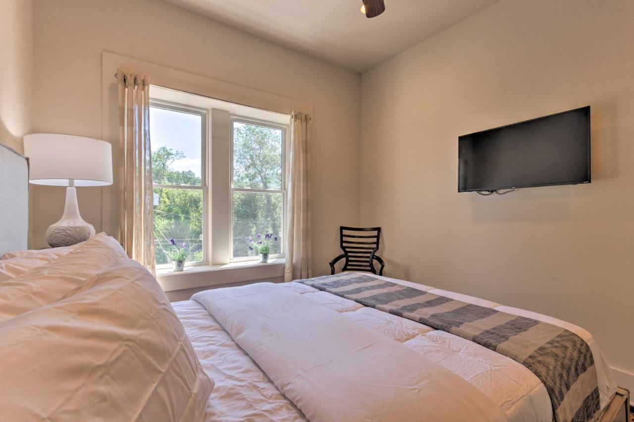 Modern Main St Apt In Downtown Waynesville! Exterior photo